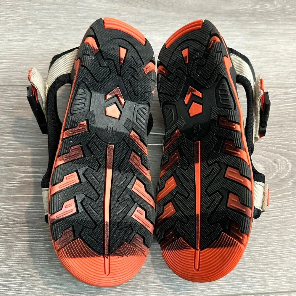 NWT. Old Navy Kids Sandals - Size 13